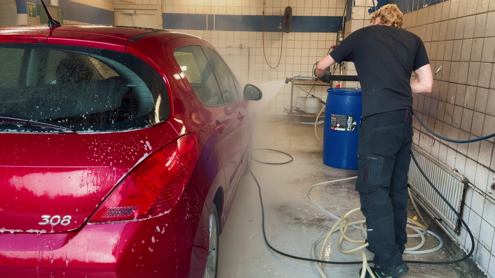 AutoCare Centerin pesula